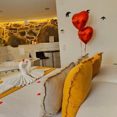 Apartament Loft Con Jacuzzi Os Arcos Sober Zewnętrze zdjęcie
