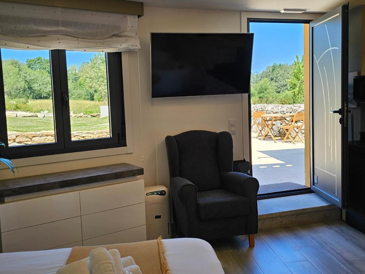 Apartament Loft Con Jacuzzi Os Arcos Sober Zewnętrze zdjęcie